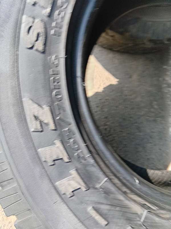 265/70/16 × 2 used tyres sale