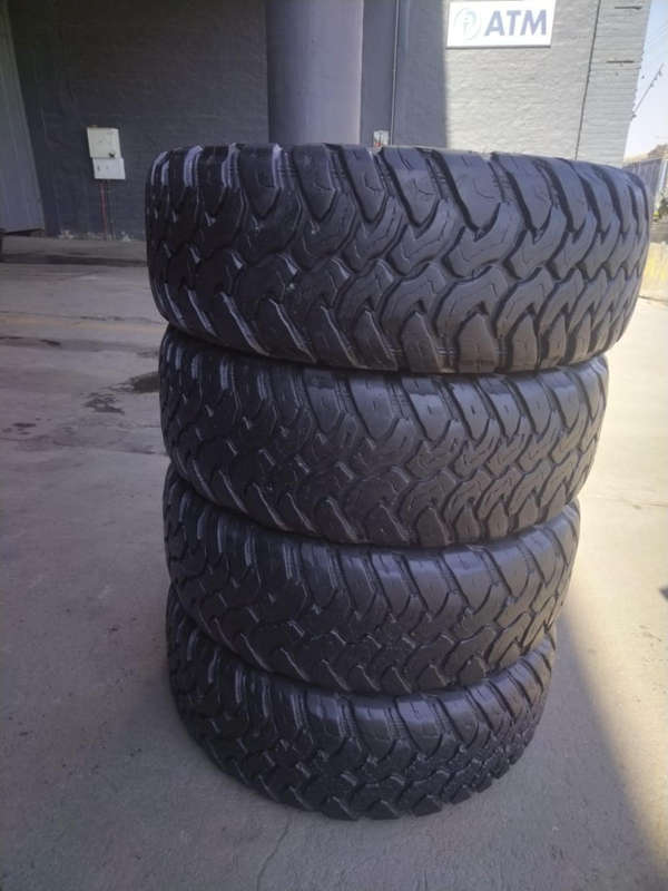 265|70|17 × 4 Hankook AT² Mud Terrain tyres