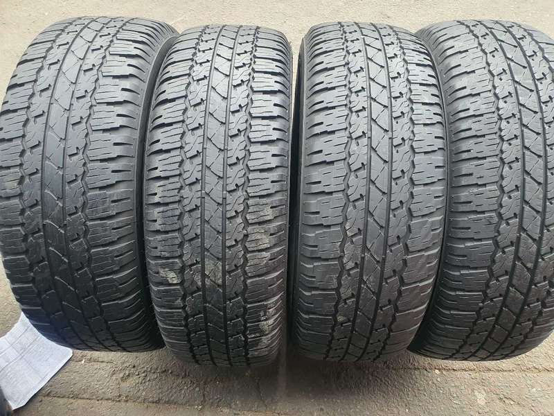 265/65/17 Bridgestone Duerler AT tyres. Great condition