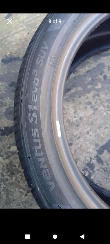 285/40/21 and 315/35/21 Hankook . 90% life