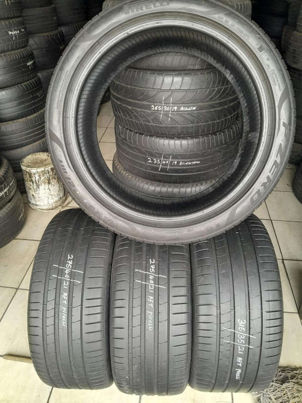 275/40/21; 315/35/21 Pirelli Pzrro runflat tyres.