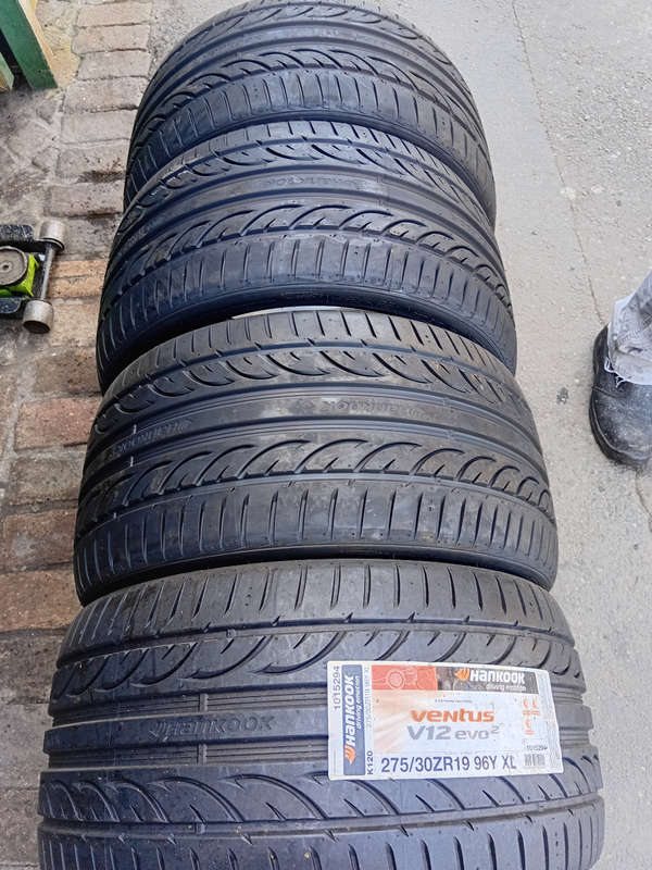 275/30/19 Hankook Ventus V12 evo² (96Y)