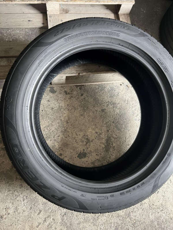 275/45/20, 305/40/20 Pirelli Pzerro *runflat fairly used tyres