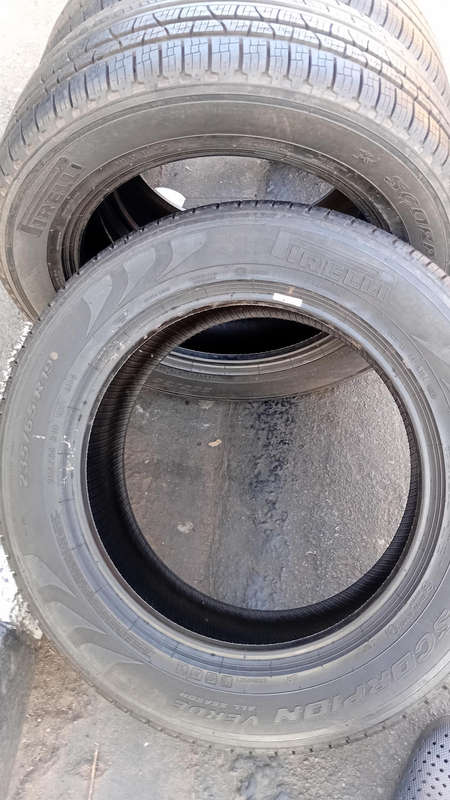 235/65/19  Pirelli Scorpoion Tyres.