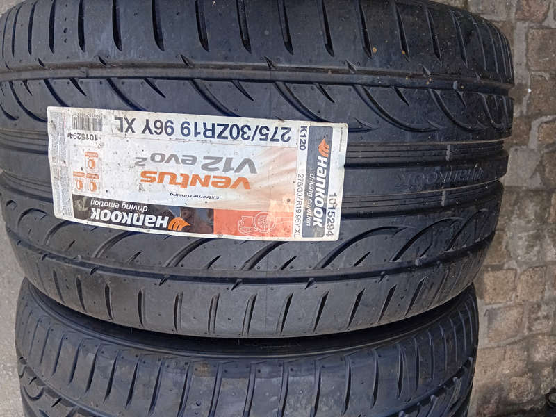 275/30/19 Hankook Ventus V12 evo² (96Y)