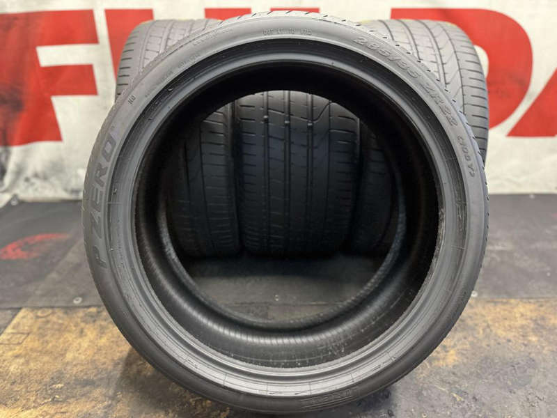 315/30/22; 285/35/22 Pirelli Pzerro tyres