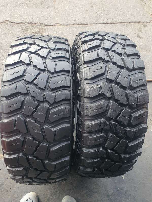 285/70/17 x 4 COPPER DISCOVERER STT PRO