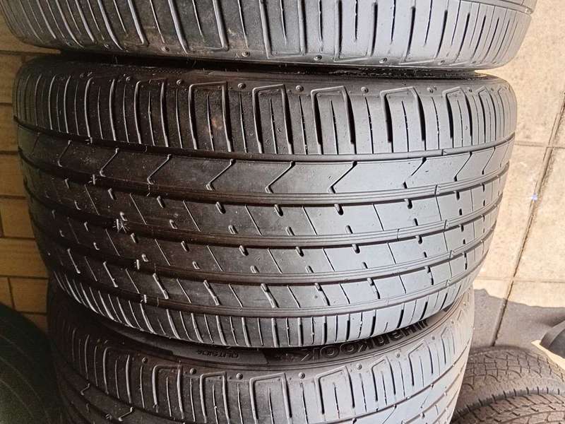 285/35/22  Hankook Ventus S1evo² SUV