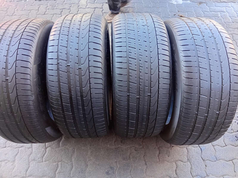 285/45/21 × 4 Set of Pirelli Pzerro fairly used tyres