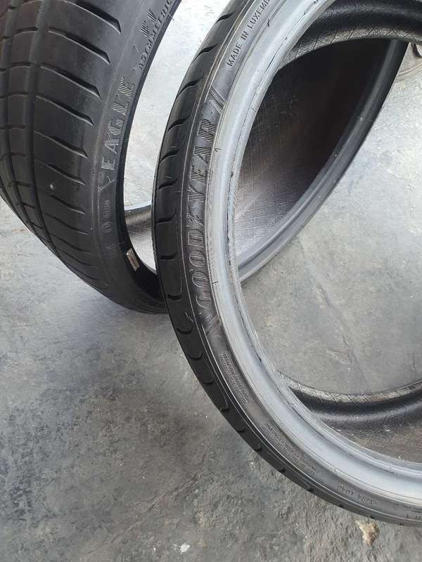 245/30/20 x 2 Goodyear Eagle tyres. 85% Life
