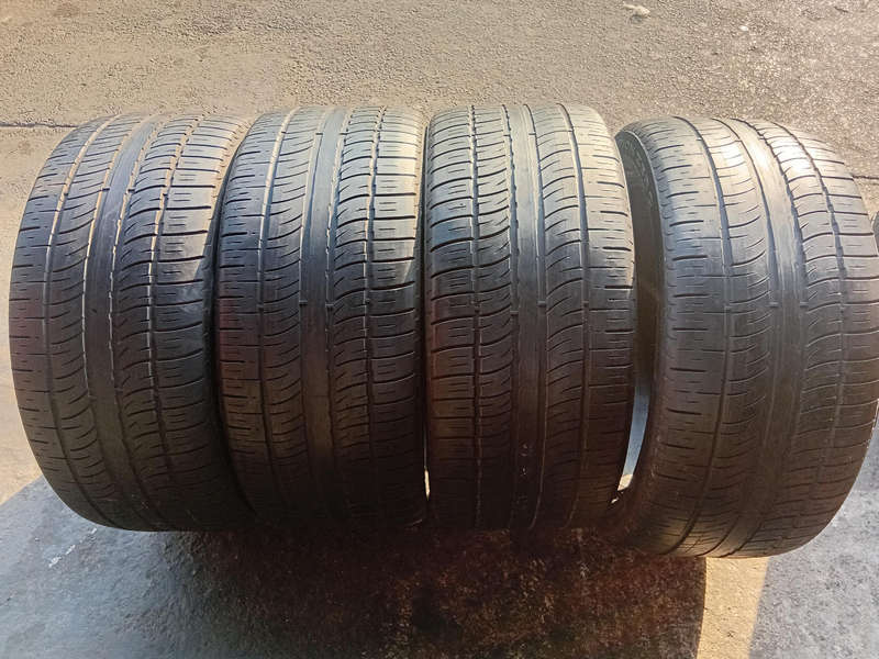 295/40/22 × 4 Pirelli Scorpoin used tyres