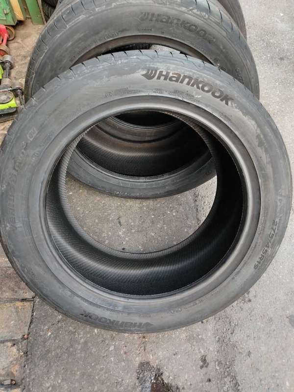 275/45/19 Hankook Ventus Tyres. 100% Life