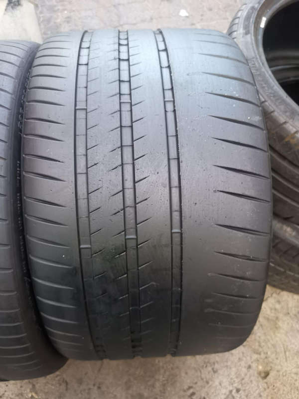 325/30/21 × 2 Michelin Pilot Sport Cup 2
