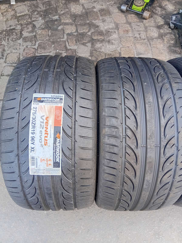 275/30/19 Hankook Ventus V12 evo² (96Y)