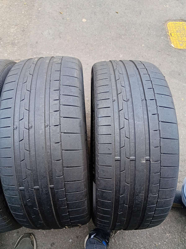 255/40/21 Continental Sport Contact6 fairly used tyres. 80% life