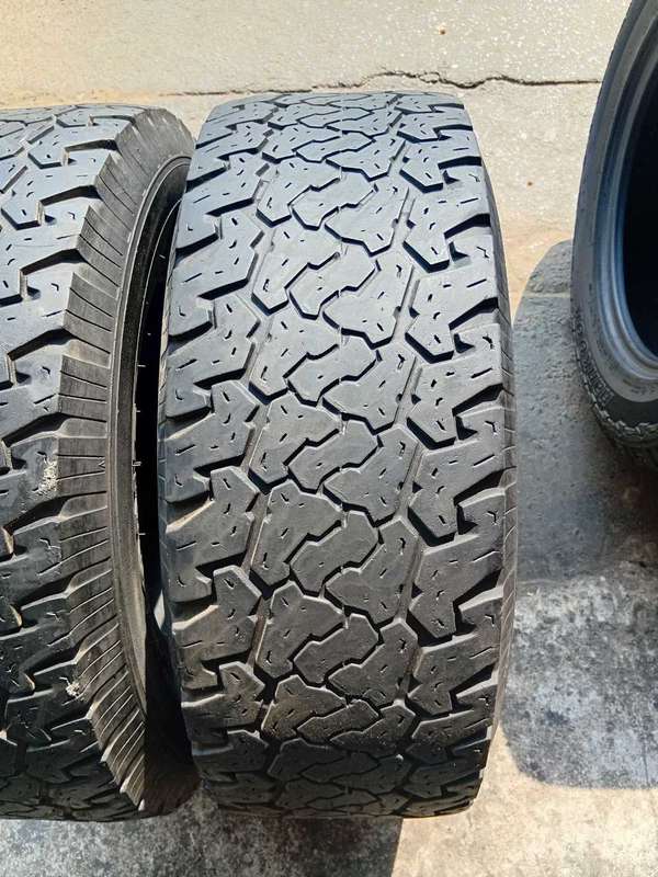 265/70/16 × 2 used tyres sale
