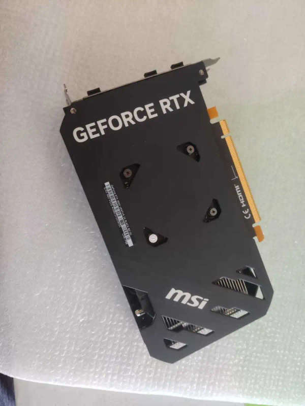 Nvidia RTX 4060 8GB - MSI Ventus 2x Black