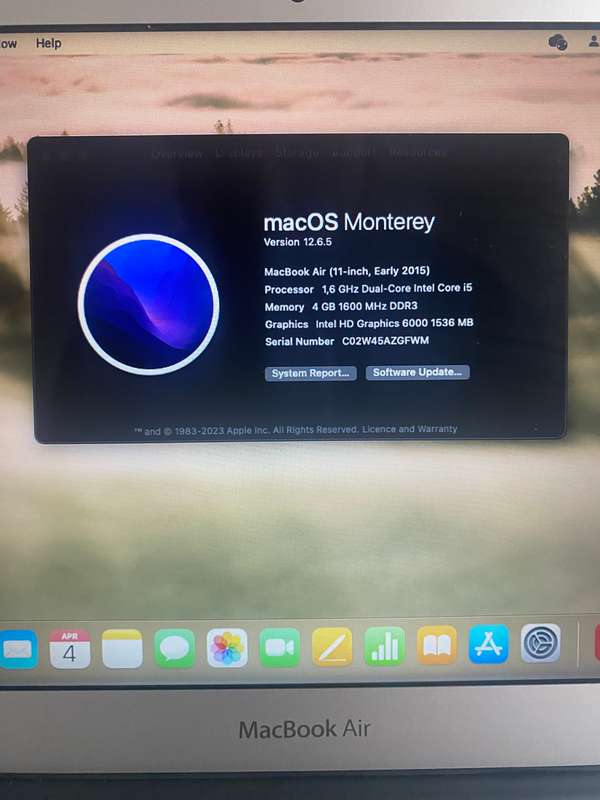 MacBook Air - 2015 - 11" (Intel i5)