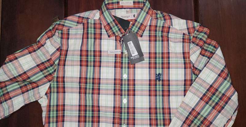 Original PRINGLE of Scotland Formal Shirt MSLS0140 - Large (Retail R1699) - Tailored - 100% Cotton