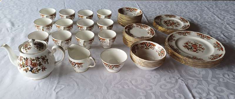 Vintage Colclough Royale Bone China Floral set