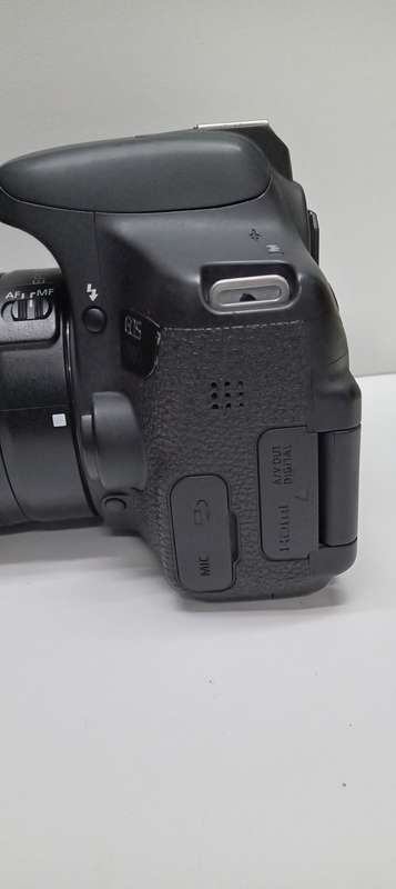 Canon 750d camera