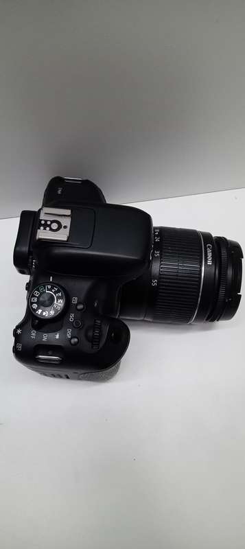 Canon 750d camera