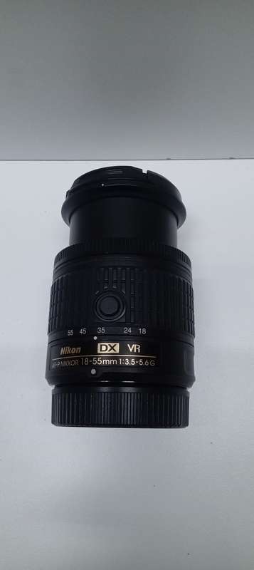 18-55mm 1:3.5-5.6G VR nikon standard lens