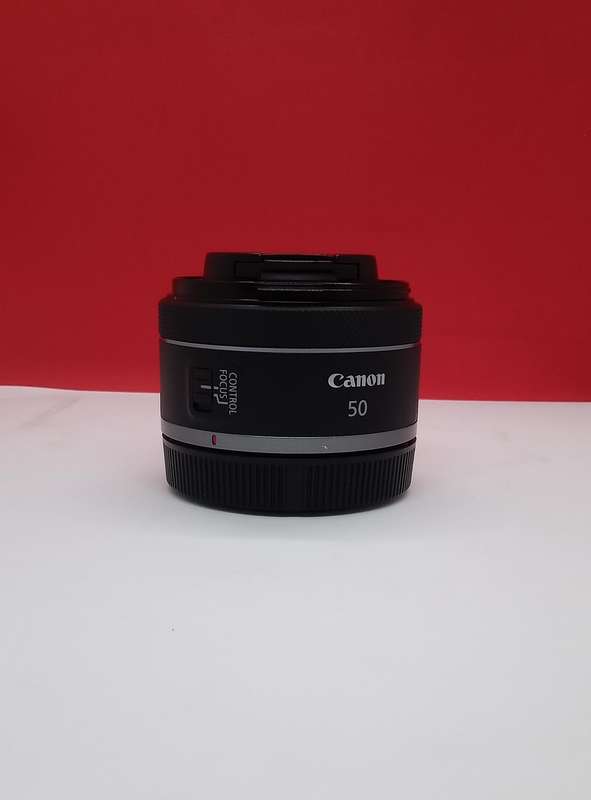 Canon RF 50mm1.8 STM prime lens