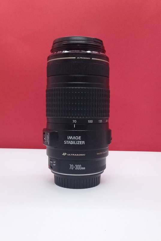 Canon EF 70-300mm f4-5.6 L IS USM ZOOM LENS