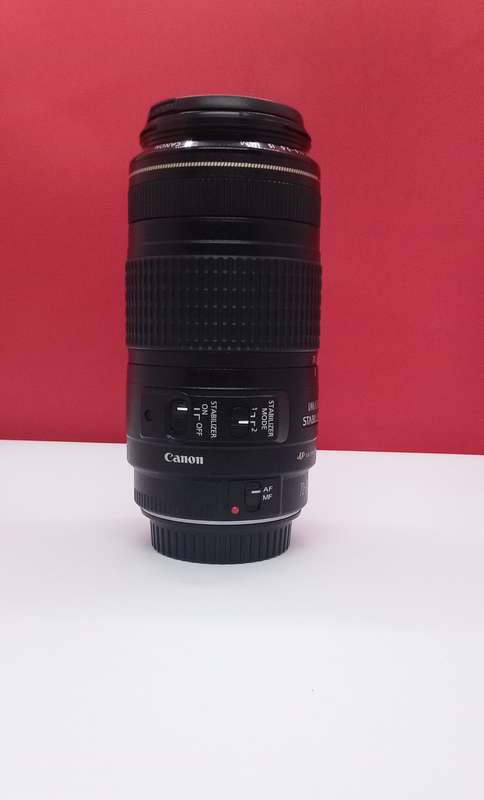 Canon EF 70-300mm f4-5.6 USM Zoom LENS