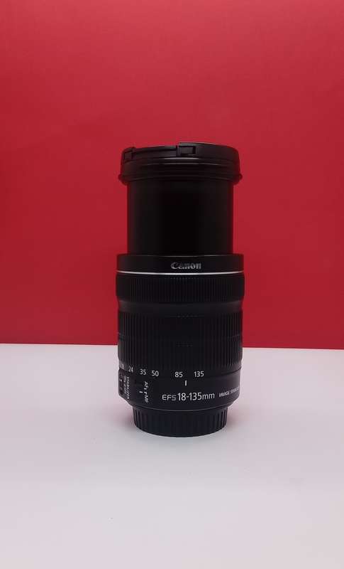 Canon EF 18-135mm f3.5-5.6 IS STM Zoom lens