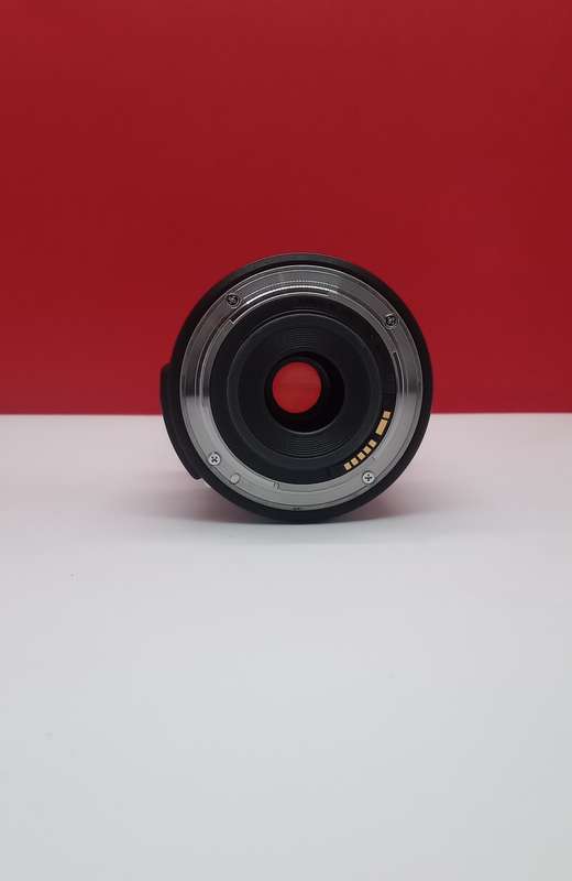 Canon EF 18-135mm f3.5-5.6 IS STM Zoom lens