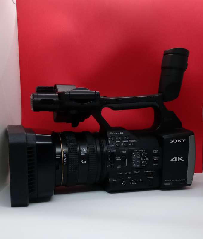 SONY FDR -AX1 (4K video cam)