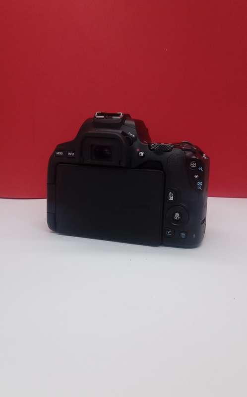 Canon 250d slr 4K camera