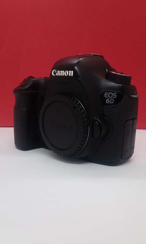 Canon 6D full frame body