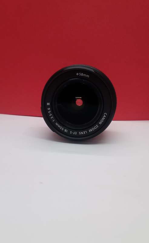 Canon EF 18-55mm standard lens