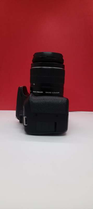 Canon EOS 4000D