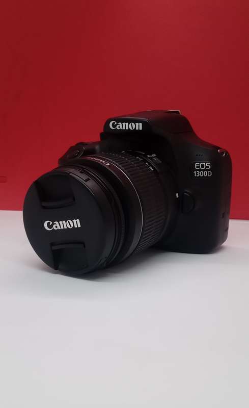 Canon 1300d slr camera