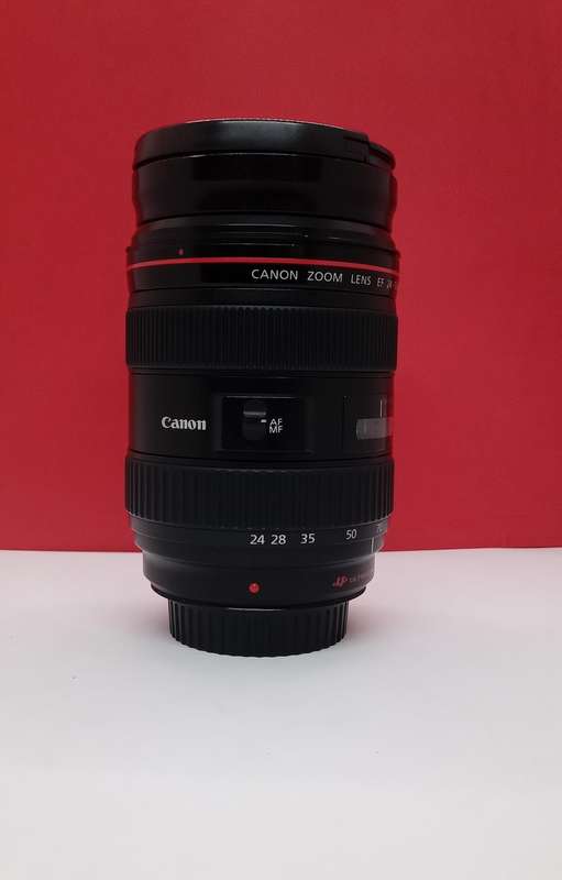 Canon 24-70mm 1:2.8 L USM standard zoom lens