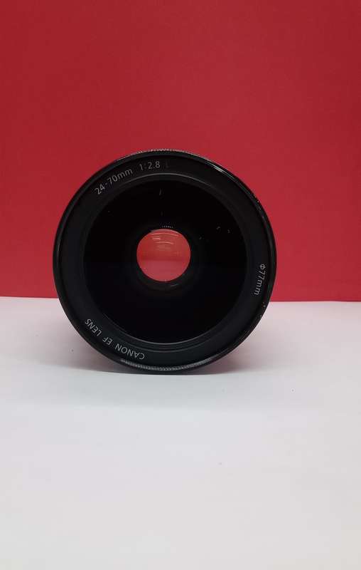Canon 24-70mm 1:2.8 L USM standard zoom lens