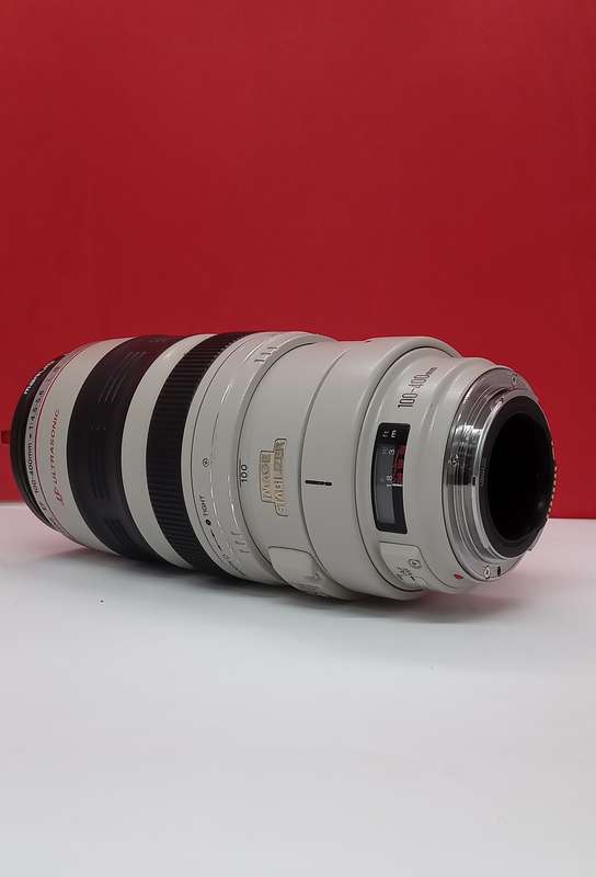 Canon EF 100-400mm f/4.5-5.6 L IS