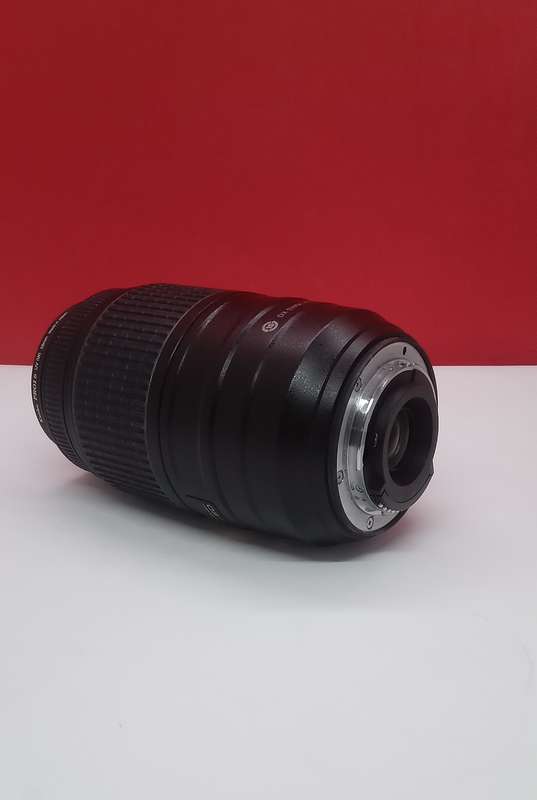 Nikon AFS 55-300mm f4-5.6 G VR Zoom lens