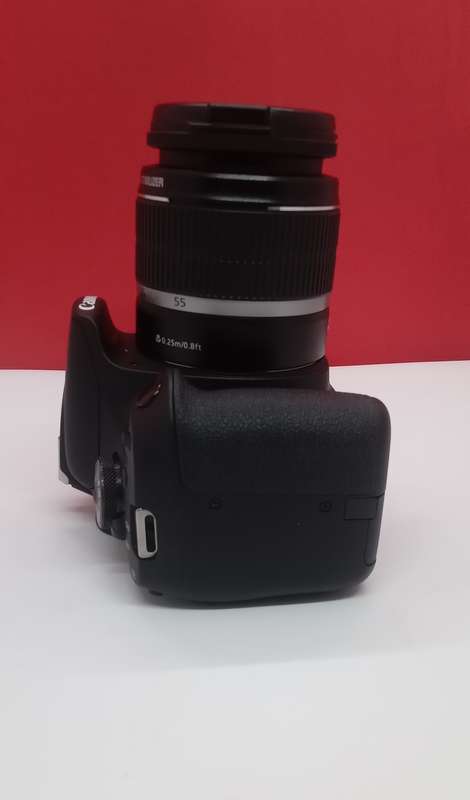 Canon 2000d slr camera