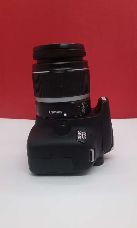 Canon 2000d slr camera