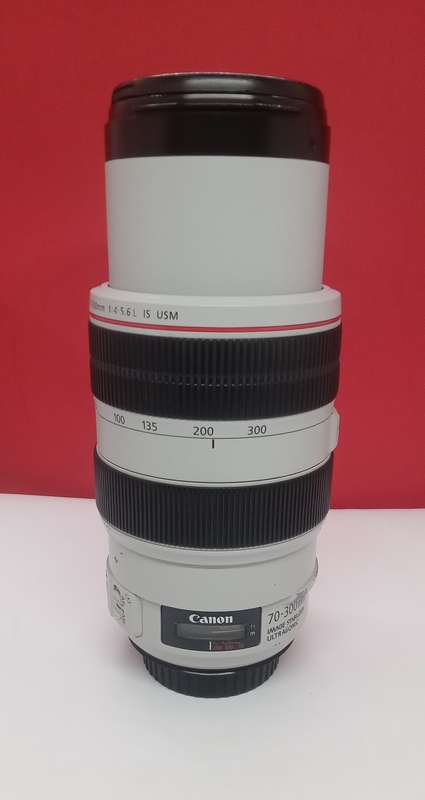 Canon EF 70-300mm f4-5.6 L IS USM ZOOM LENS