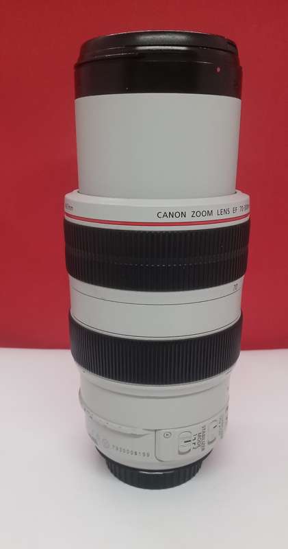 Canon EF 70-300mm f4-5.6 L IS USM ZOOM LENS