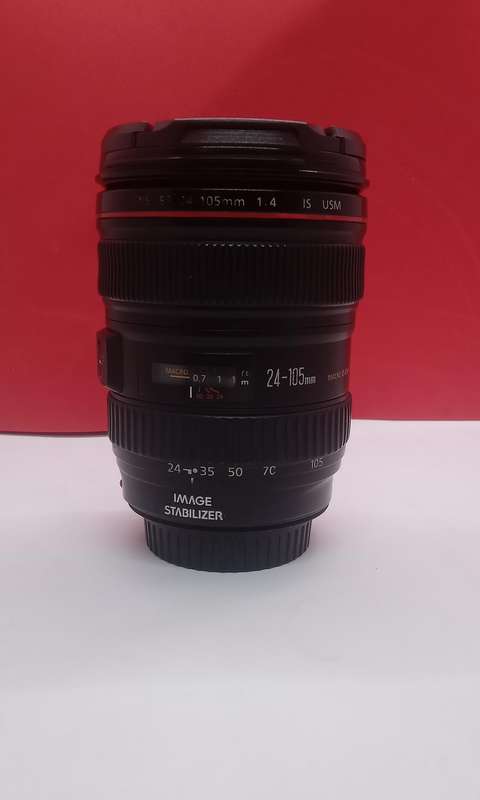 Canon 24-105mm 1:4 L IS USM ZOOM LENS Lens