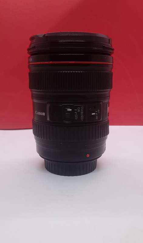 Canon 24-105mm 1:4 L IS USM ZOOM LENS Lens
