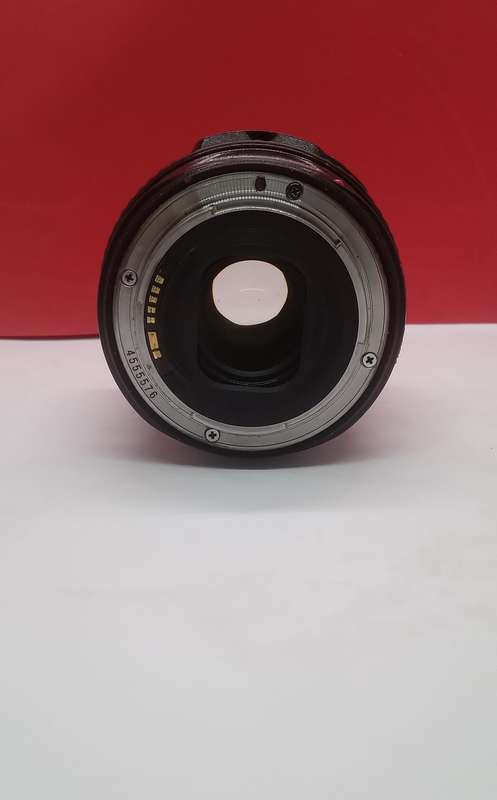 Canon 24-105mm 1:4 L IS USM ZOOM LENS Lens