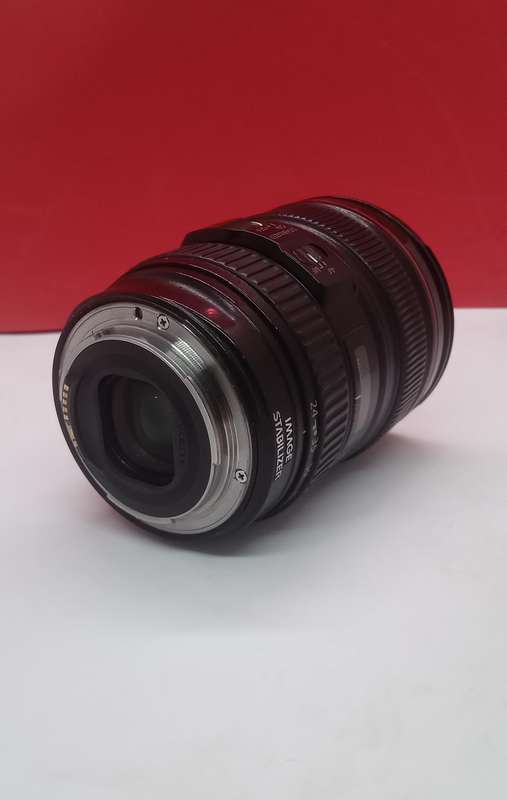 Canon 24-105mm 1:4 L IS USM ZOOM LENS Lens